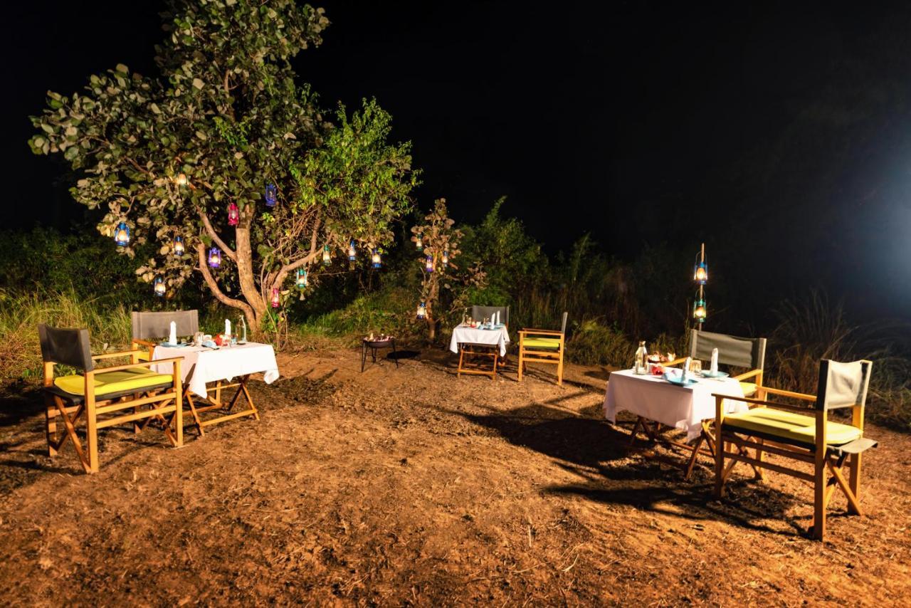 Kanha Jungle Camp Extérieur photo