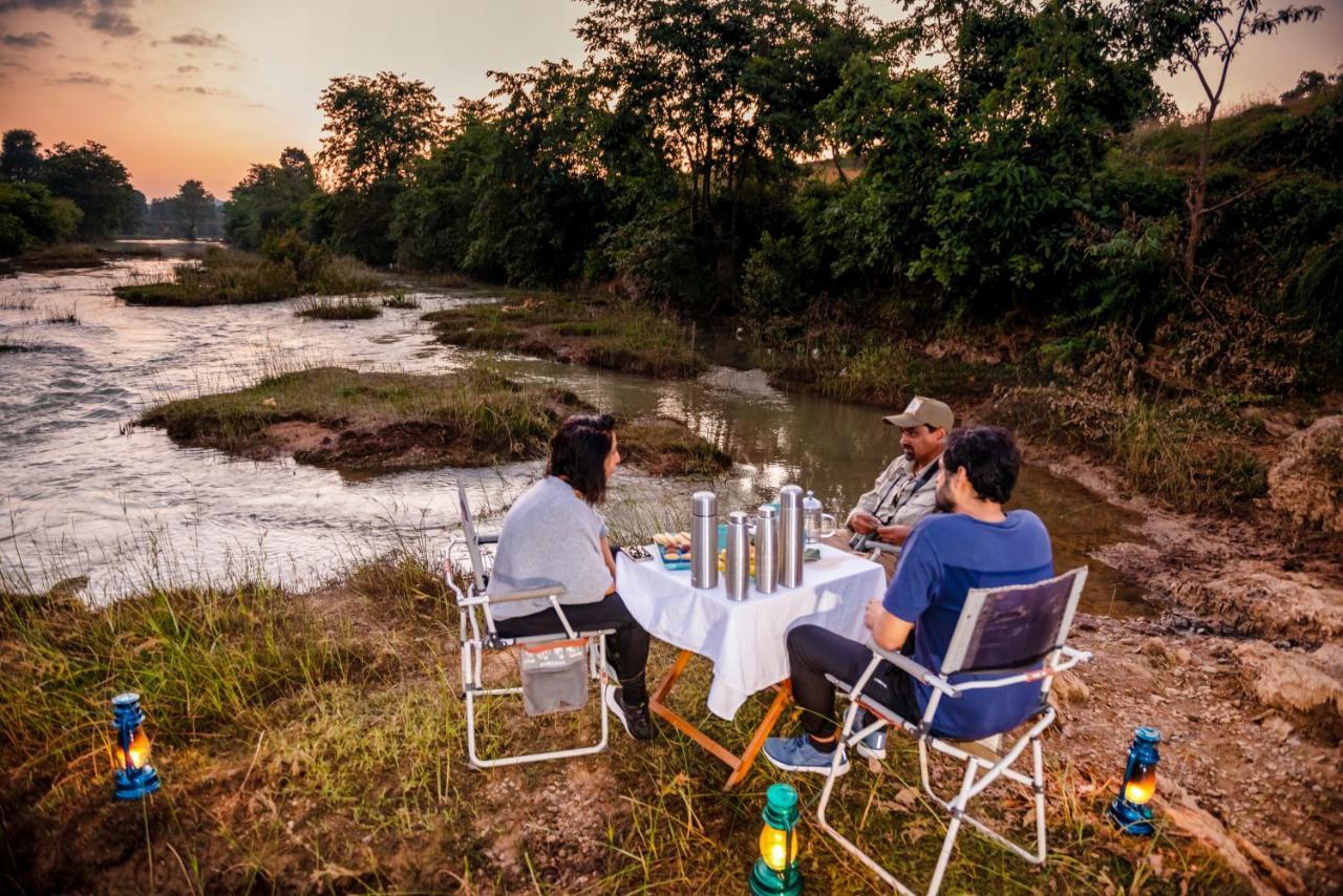Kanha Jungle Camp Extérieur photo