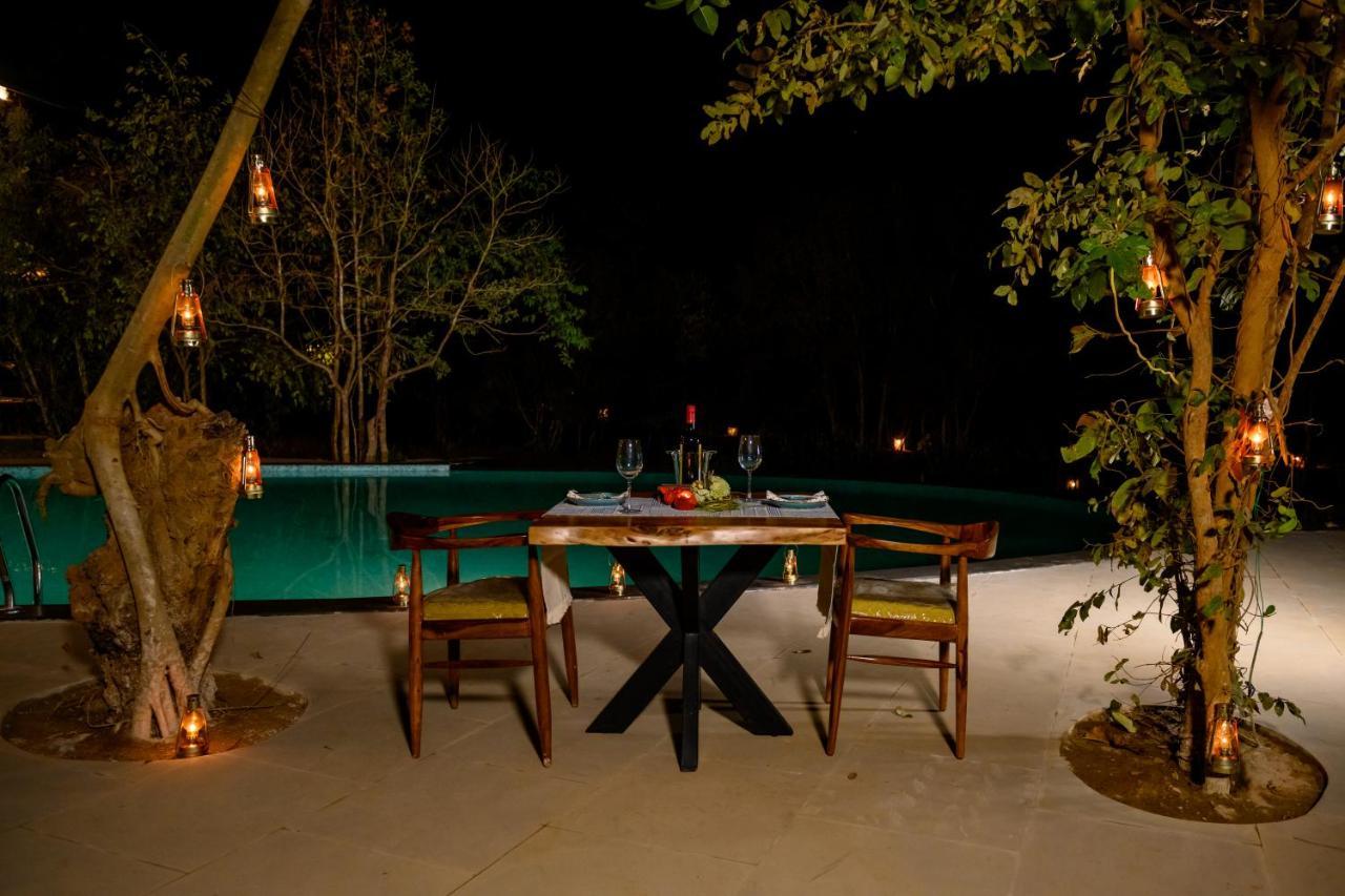 Kanha Jungle Camp Extérieur photo
