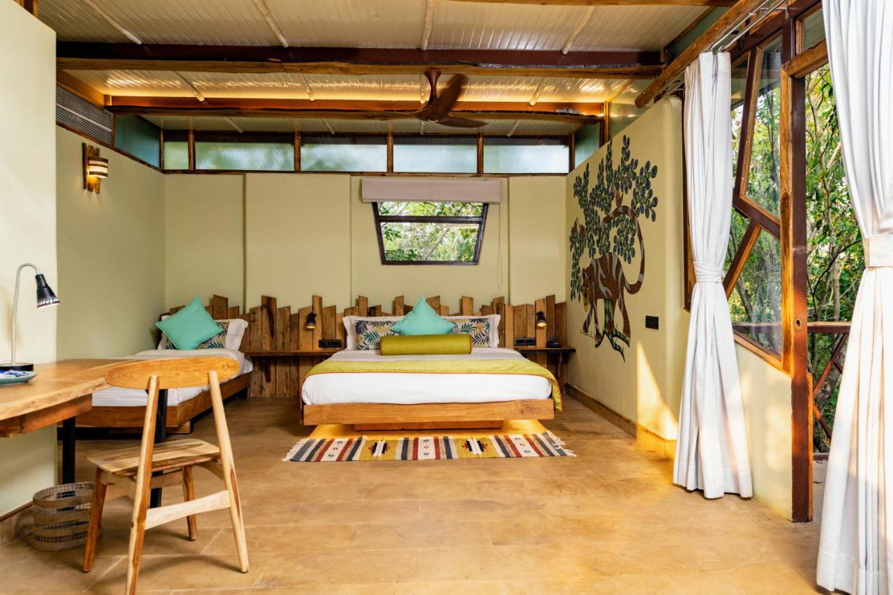 Kanha Jungle Camp Extérieur photo